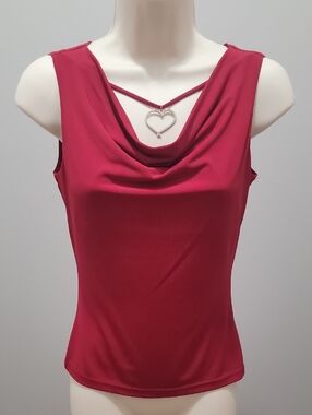 Draped Neck Sleeveless Tank Top in Rose Red with attached Heart Charm Sz S